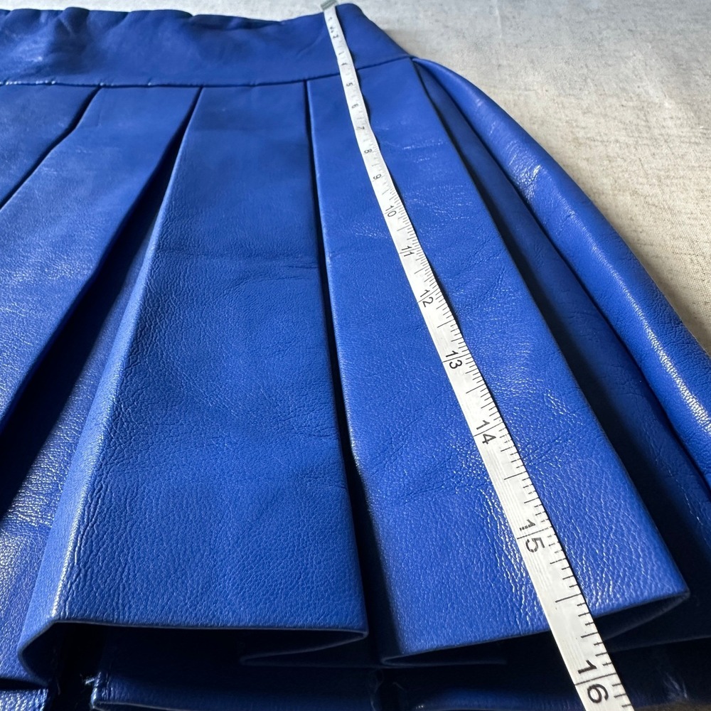 Alice + Olivia Emilie Vegan Leather Box Pleated Mini Skirt Size 6 | Royalty Blue - Picture 12 of 12